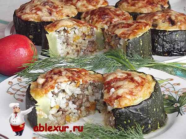 Кабачки в духовці з фаршем: рецепт з покроковими фото